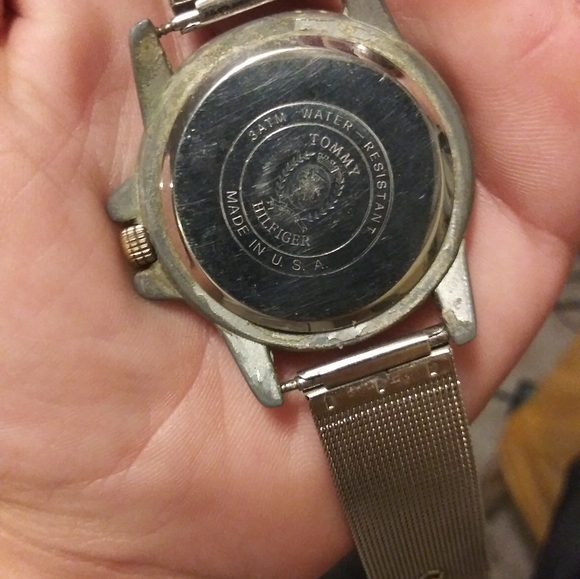 Tommy Hilfiger watch - Picture 3 of 11